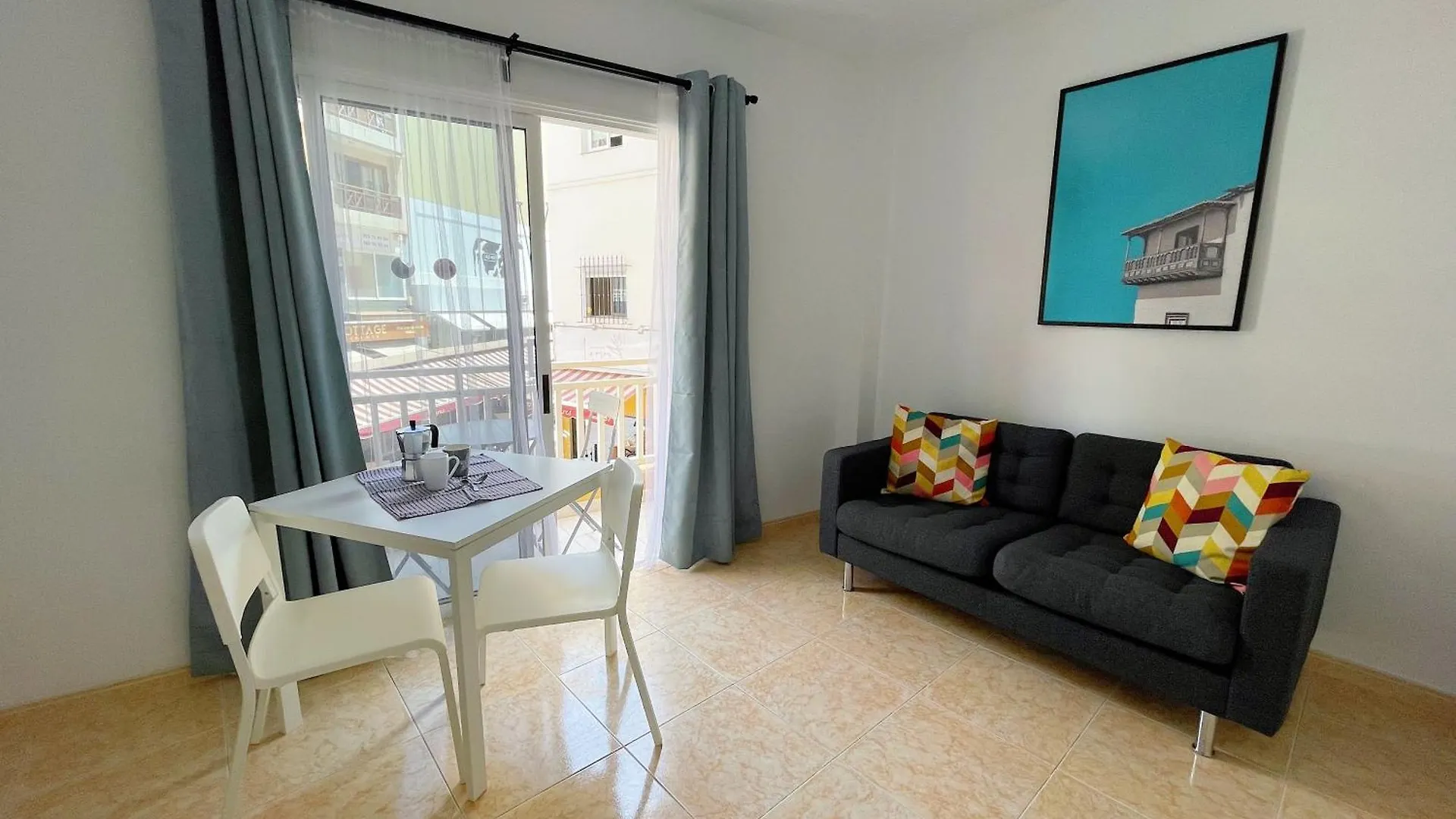 Edificio Don Diego Los Cristianos