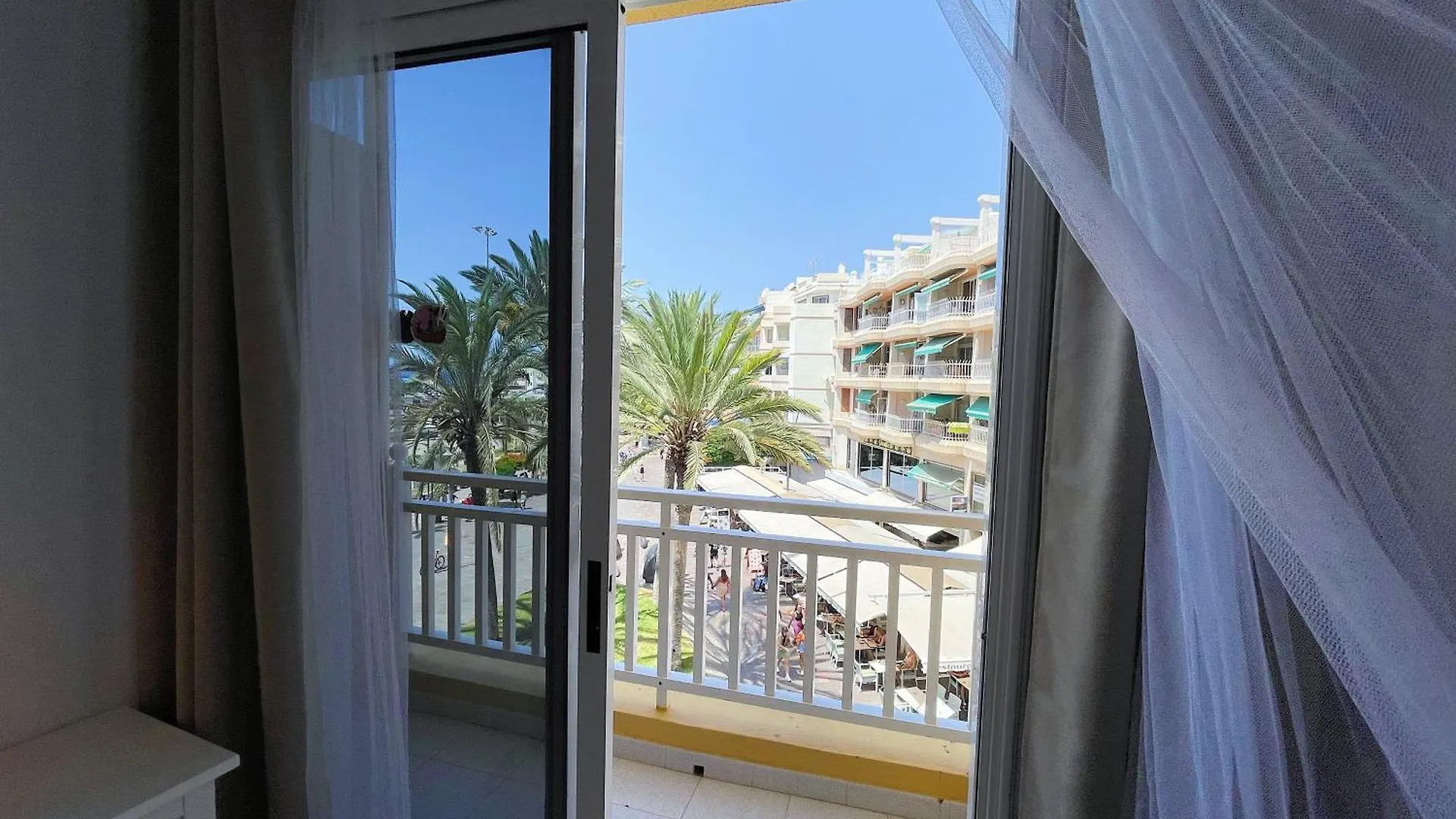 Edificio Don Diego Los Cristianos  España