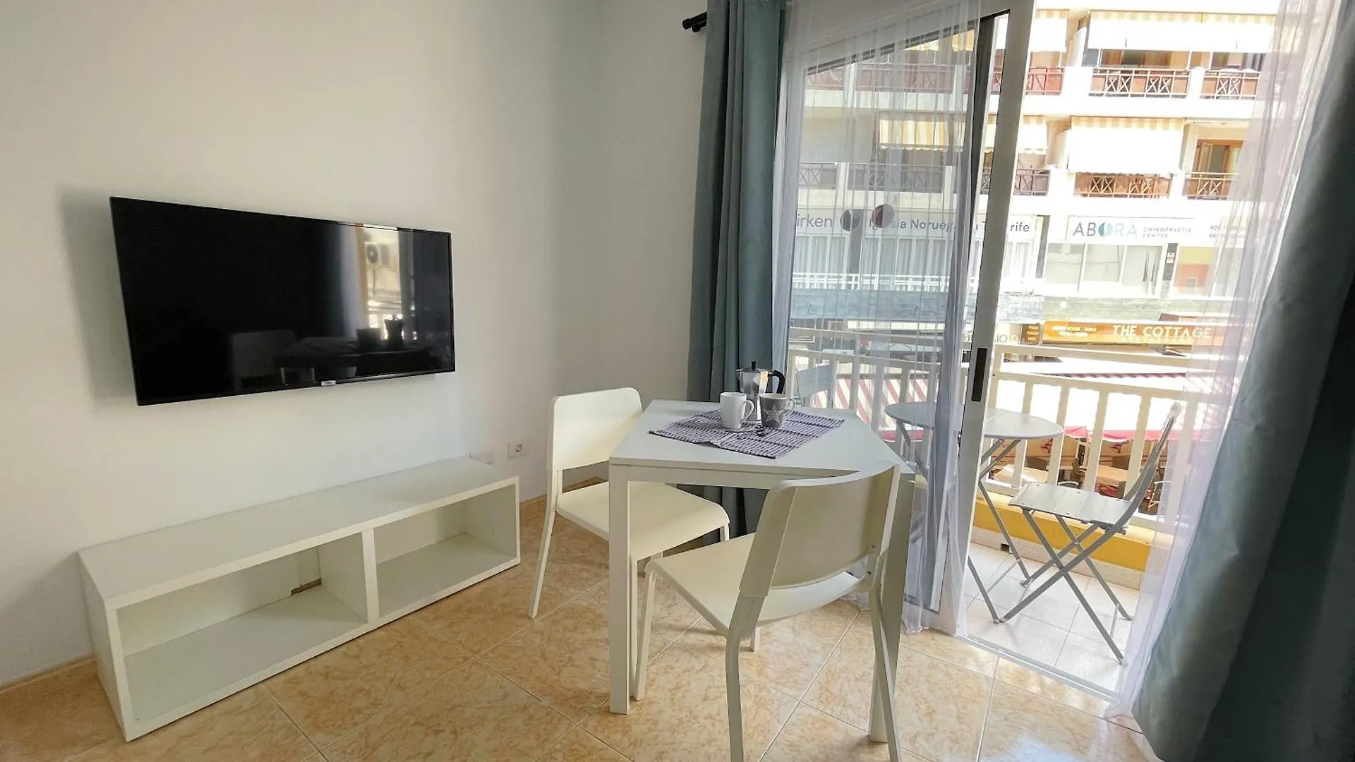 Edificio Don Diego Los Cristianos  Apartment